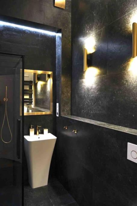 Apartament Glamour Prywatne Jacuzzi Starowislna 크라쿠프 외부 사진